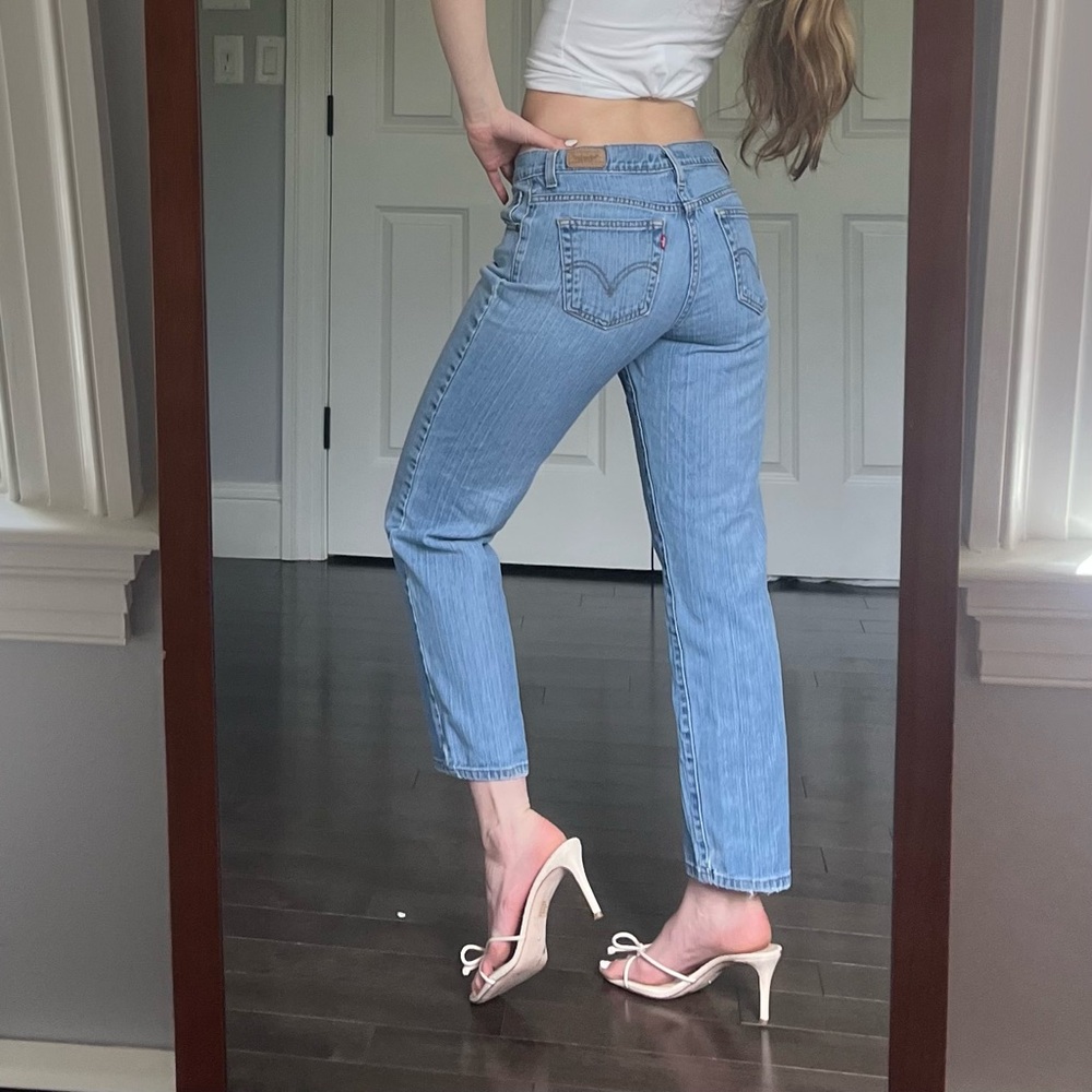 Levi Relaxed Tapered 550 Straight Jeans Size 6 (Short)